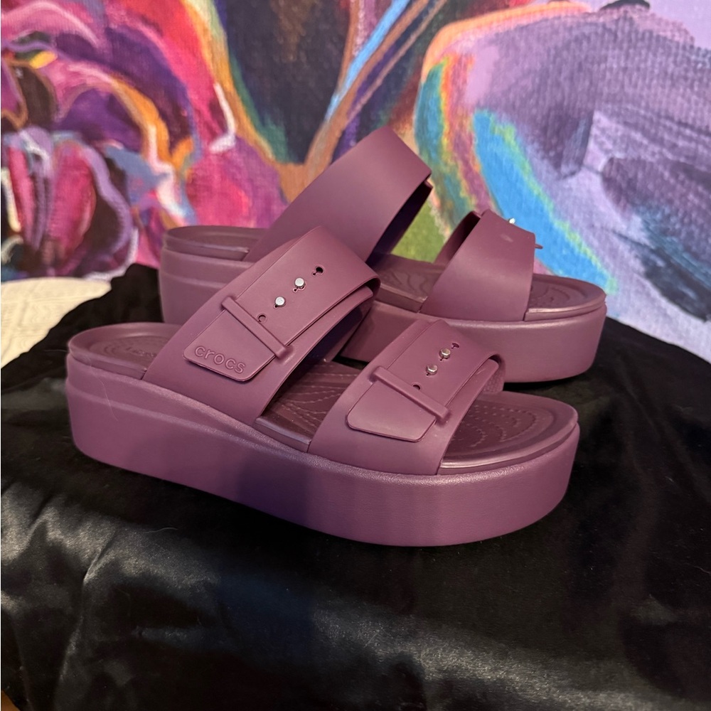 CROCS Women's Plum Platform Sandals